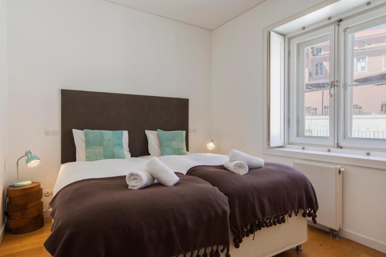 Downtown Apartment Santa Justa Lisbon Exterior photo